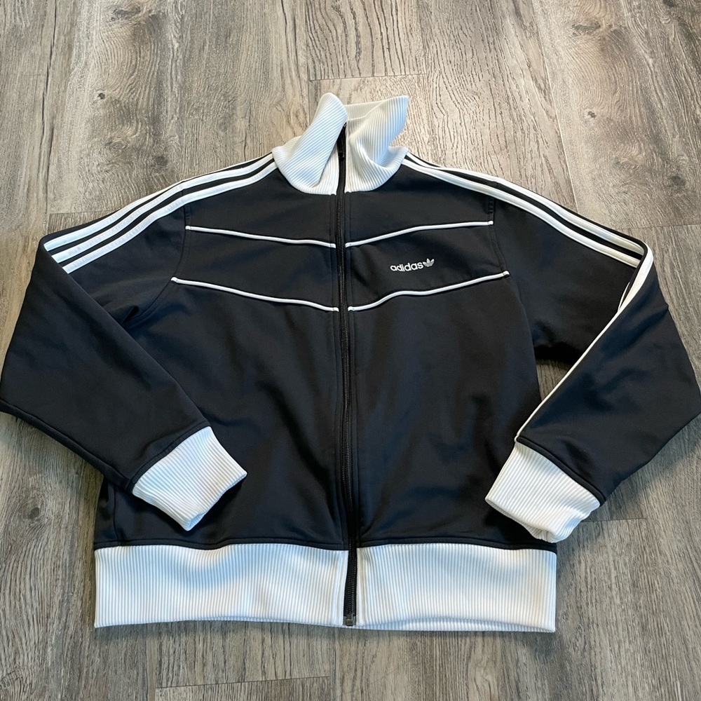 Adidas Girls Black & White Zip Up Sweatshirt/Lightweight Jacket, size XL